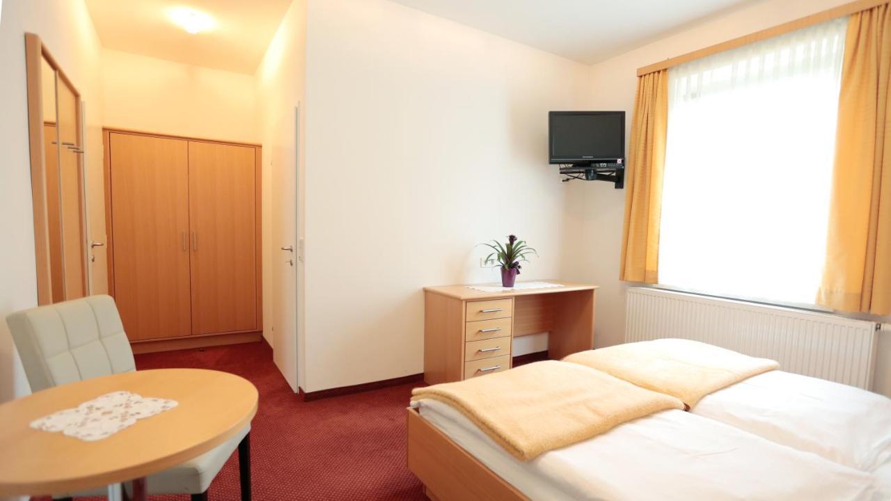 Hotel Reineldis 穆勒克 外观 照片