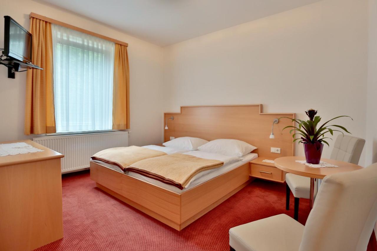 Hotel Reineldis 穆勒克 外观 照片