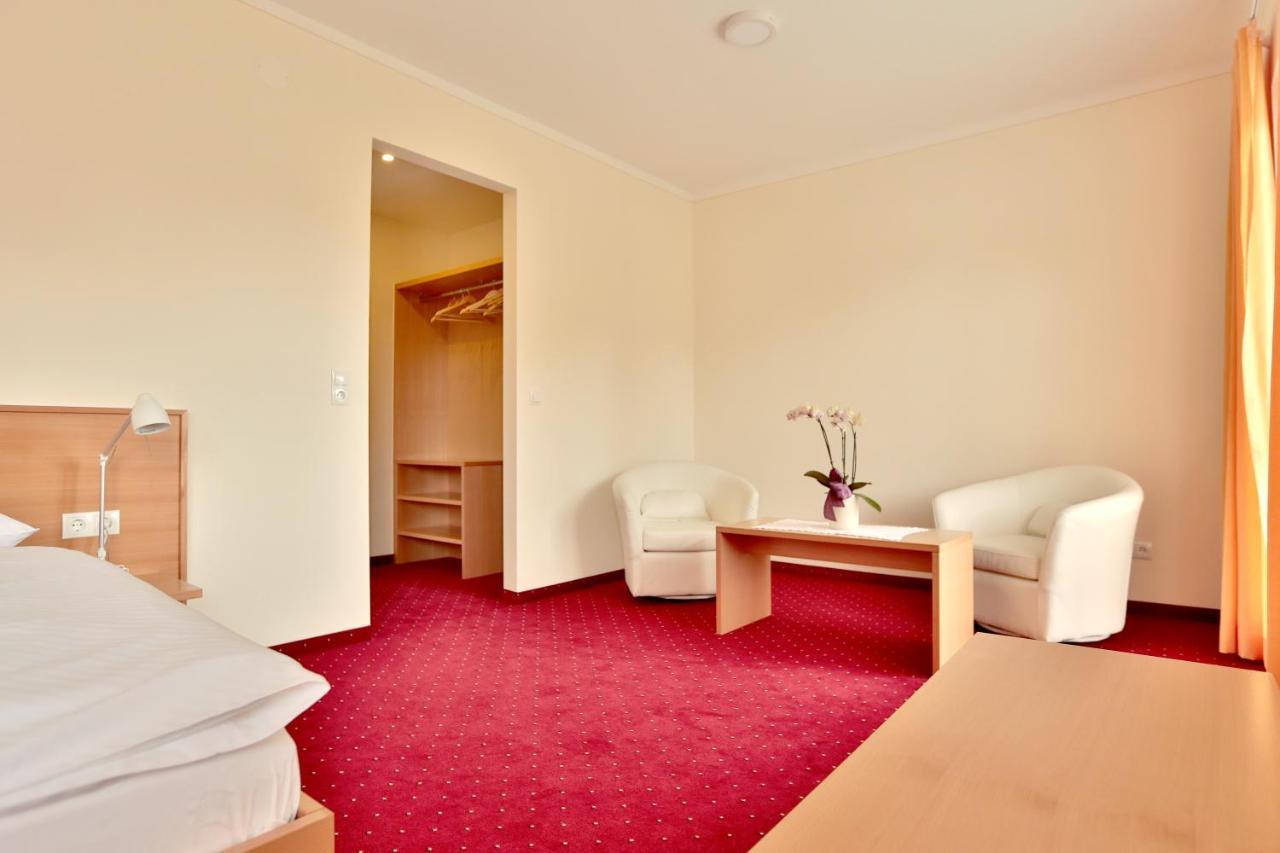 Hotel Reineldis 穆勒克 外观 照片
